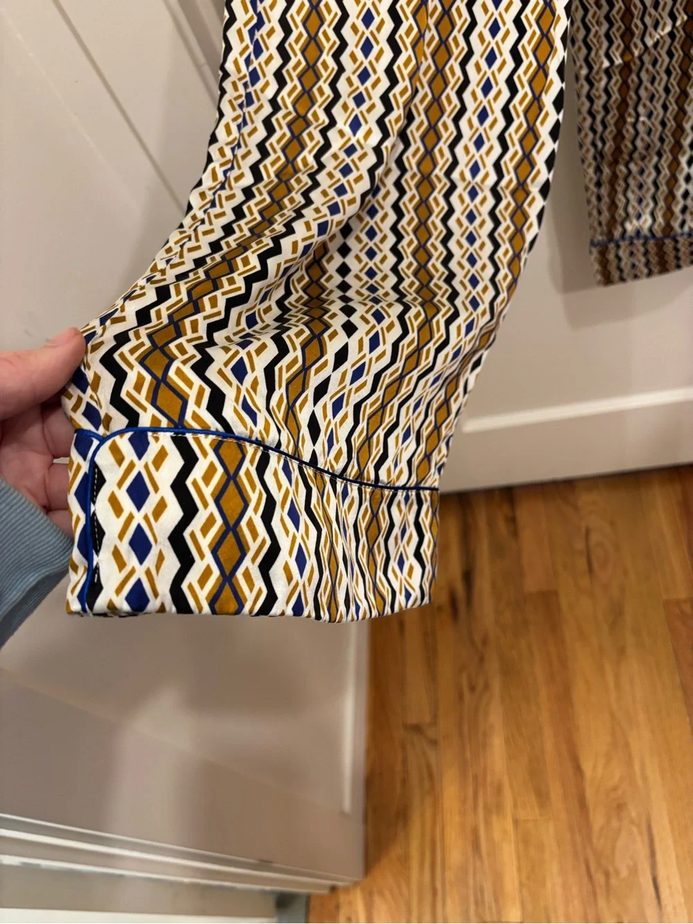 Women's Silk Graphic Print Pants in Navy & Mustard